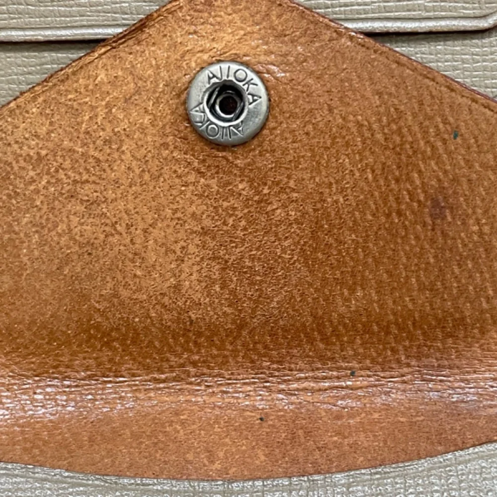 Vintage Yves Saint Laurent Tan Bifold Wallet - Picture 10 of 16